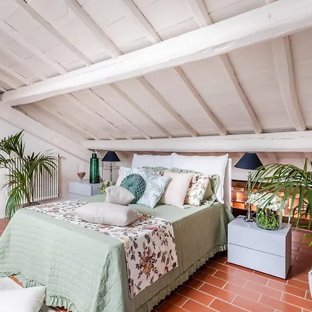 Rustic Elegance In The Heart Of Tuscany *