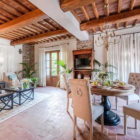 Rustic Elegance In The Heart Of Tuscany Villa Lucca