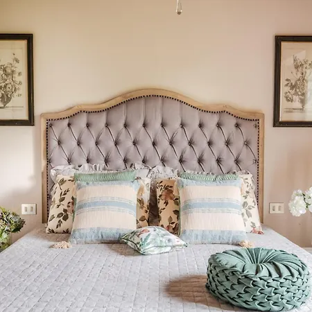 Rustic Elegance In The Heart Of Tuscany *