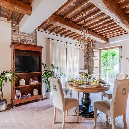 Villa Rustic Elegance In The Heart Of Tuscany Lucca